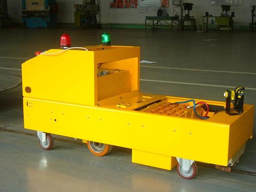 AGV小车在使用中保证安全性能